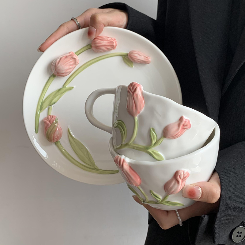 Tulip Ceramic Mug Embossed Flo - Kitchen Appliances Store avaliação e preço